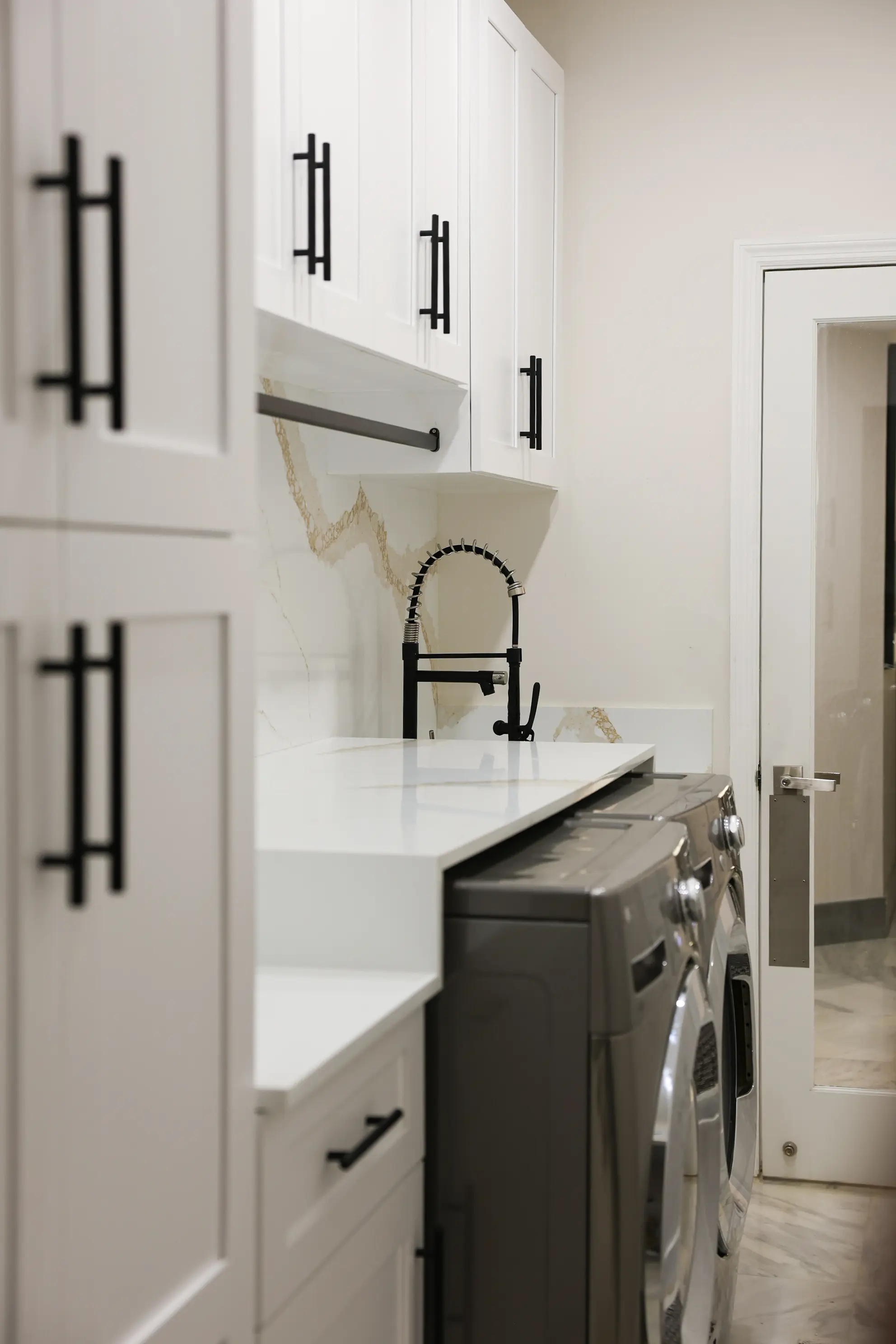 Efficient laundry room design Doral